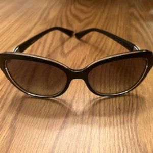 Sunglasses Women (Brand: Vogue) Black